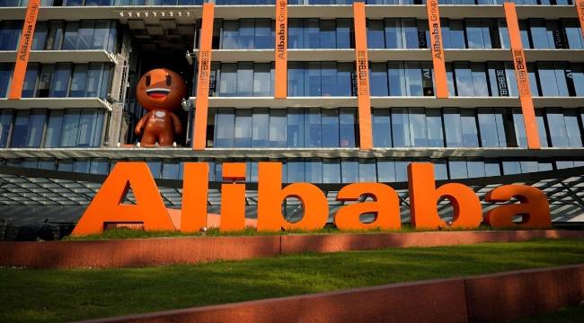 Çinli e-ticaret devi AliBaba tahtını kaptırdı 