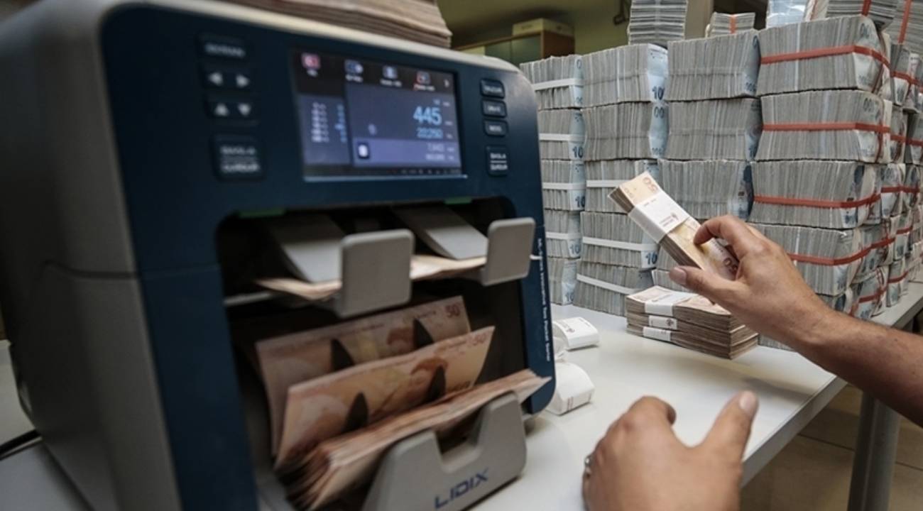 TL mevduat ve fonlarda stopaj oranları artırıldı