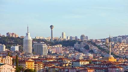 Fitch, 9 büyükşehir belediyesinin kredi notunu yükseltti