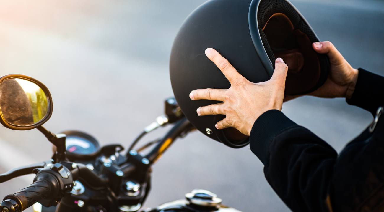 Bazı bisiklet ve motosiklet parçaları ile duvar kağıtlarının ithalatına gözetim 