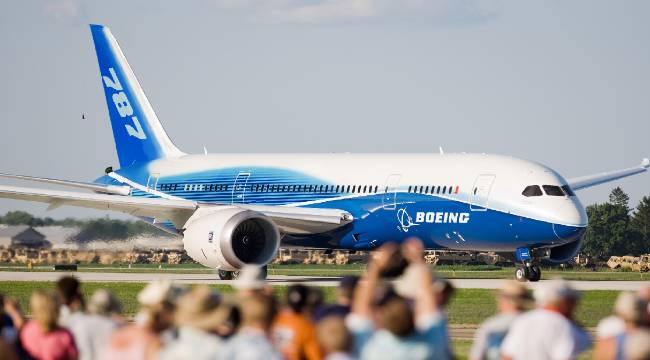 Boeing'in yüzde 33 zam teklifini reddeden işçiler grev kararı aldı: Talep ne?