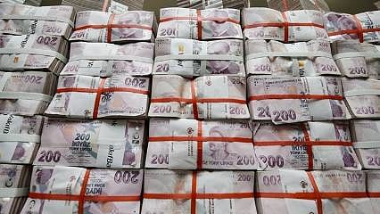 Bütçe temmuzda açık verdi 