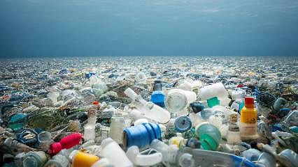 Yeni araştırma: Plastik kirliliğine en çok sebep olan iki marka 