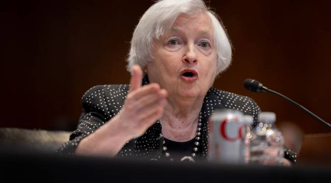 ABD Hazine Bakanı Yellen'dan, finans alanında yapay zeka kaynaklı risk uyarısı 