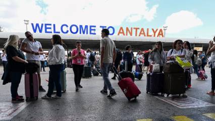 Vize kalktı, talep patladı: Antalya'ya en çok turist gönderen 5. ülke oldu 