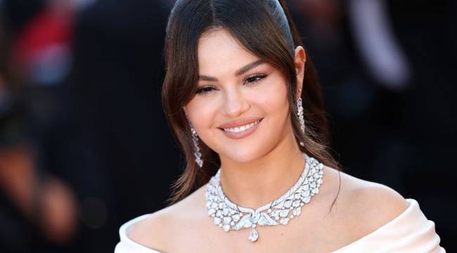 Selena Gomez, 32 yaşında milyarderler kulübüne girdi! 