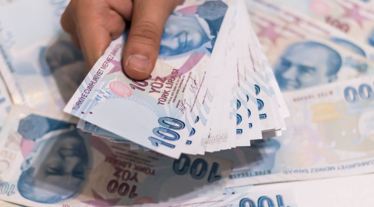 Emekli maaşlarına yeni düzenleme: Masadaki iki formül 