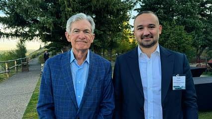 TCMB Başkanı Karahan, Fed Başkanı Powell ile bir araya geldi