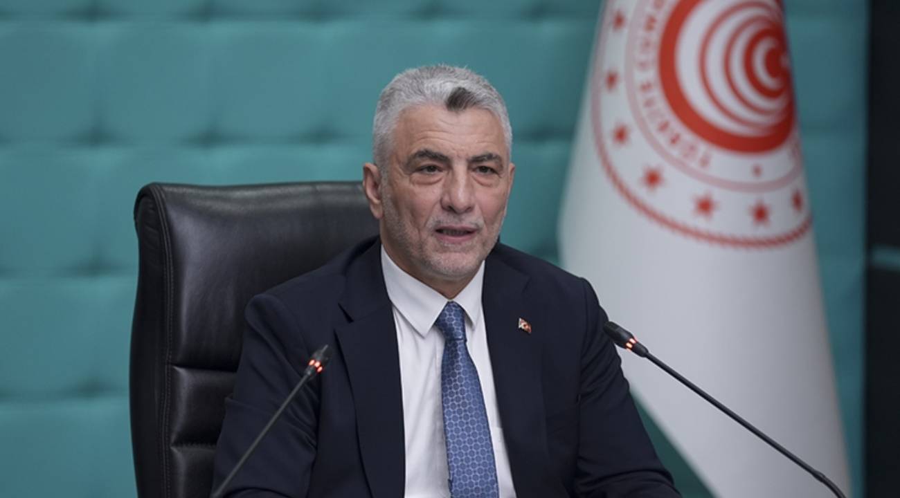 Bakan Bolat: Yılın ilk 4 ayında dış ticaret açığı yüzde 30,5 azaldı