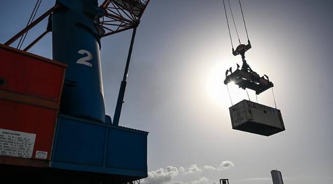 Dış ticaret açığı ekimde yüzde 17,5 geriledi 