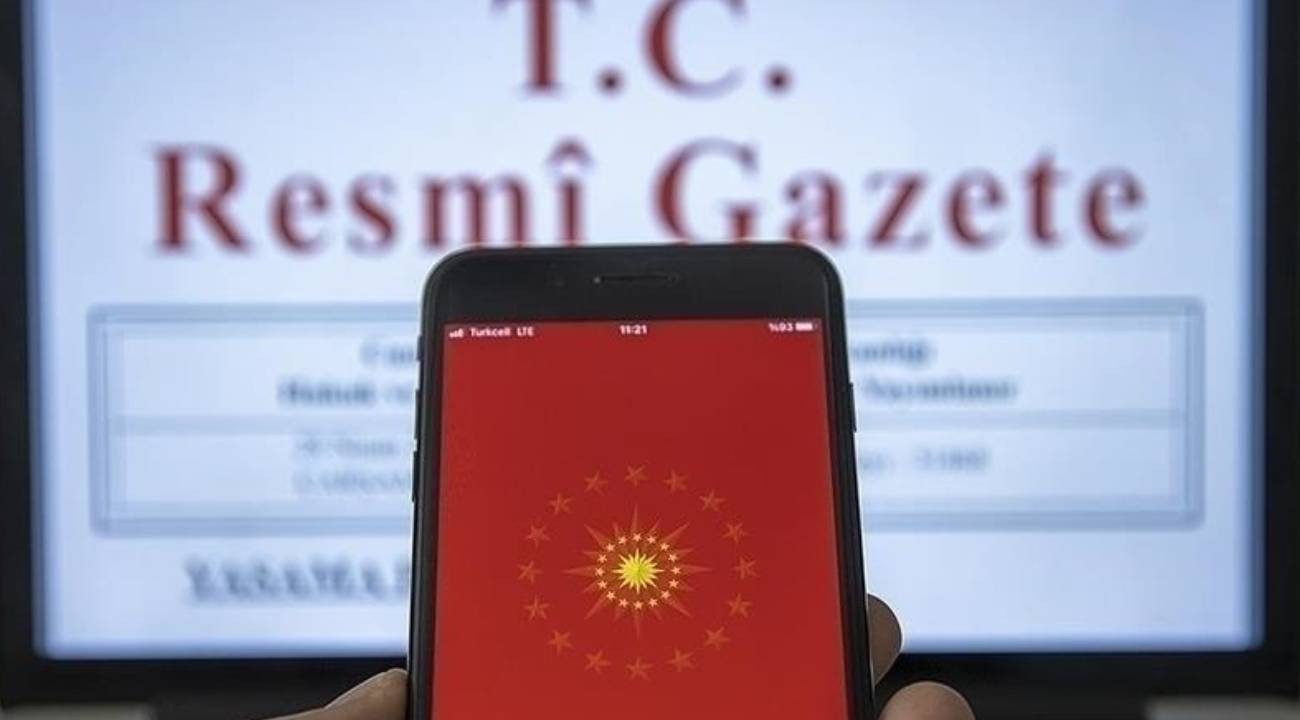 Bazı bakanlıklarda atama ve görevden alma kararları Resmi Gazete'de