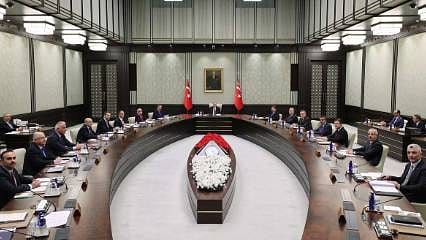 Yılın ilk Kabine toplantısı başladı... Milyonlarca emeklinin gözü ek zam kararında 