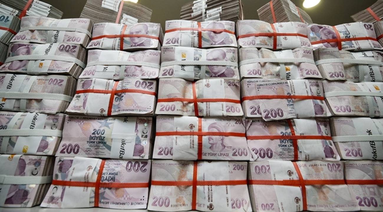 Bütçe temmuzda açık verdi 