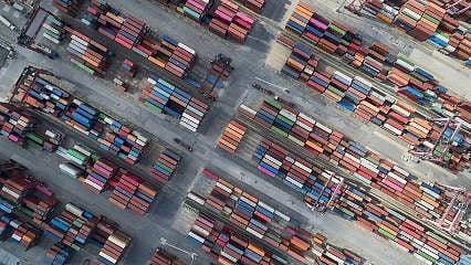Dış ticaret açığı mayısta geriledi 