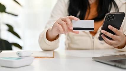 Mobil bankacılık işlemlerinde "halka açık Wi-Fi kullanmayın" uyarısı