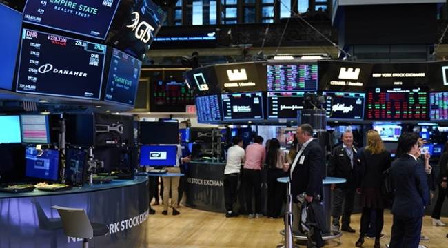 Goldman, S&P 500 için 2025 yıl sonu tahminini yükseltti 