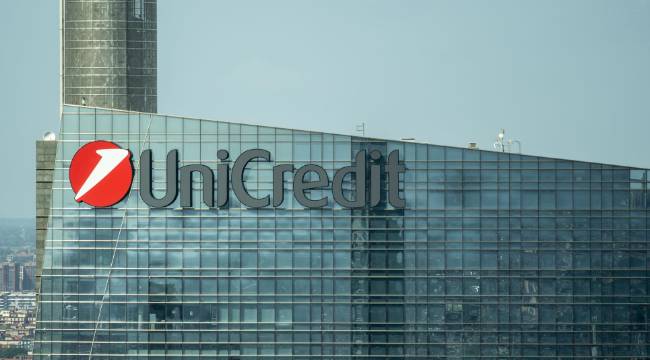 İtalyan UniCredit, Commerzbank'taki payını artırdı