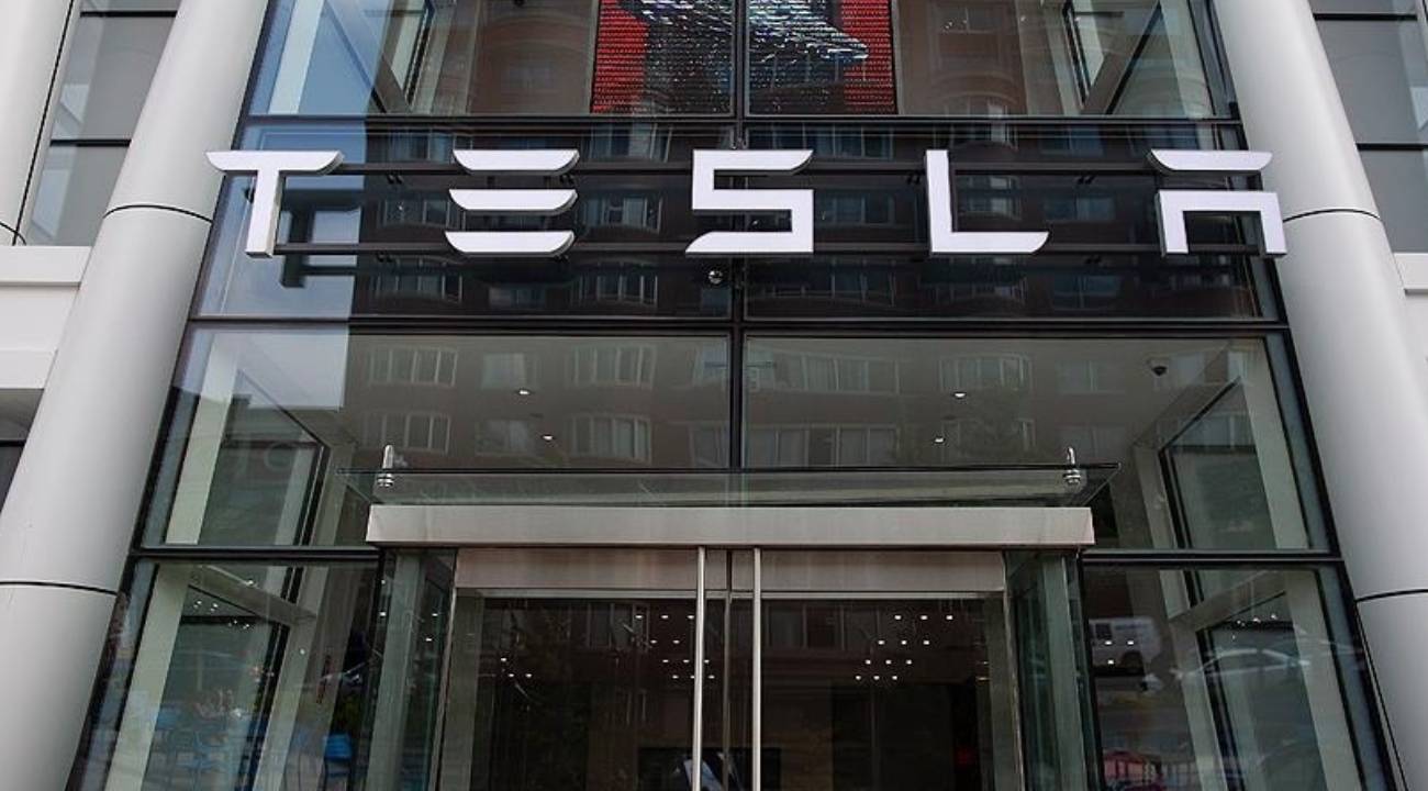 Tesla'da 11 yılın en yüksek günlük kazancı Musk'ın servetine servet kattı 