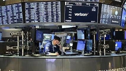 New York borsası Fed'in faiz kararı öncesi yükselişle açıldı