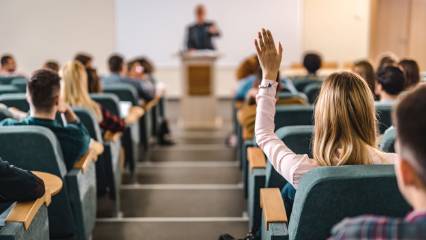 Yeni analiz: Hangi üniversite ve bölüm mezunları daha hızlı işe giriyor? 