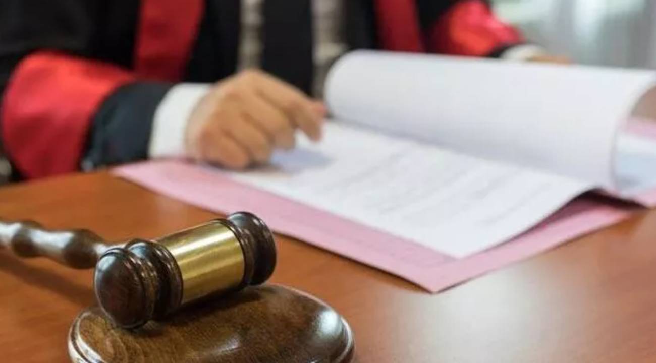 Komşusunu boş kağıda attırdığı imzayla borçlandırdı... Mahkemeden emsal karar 