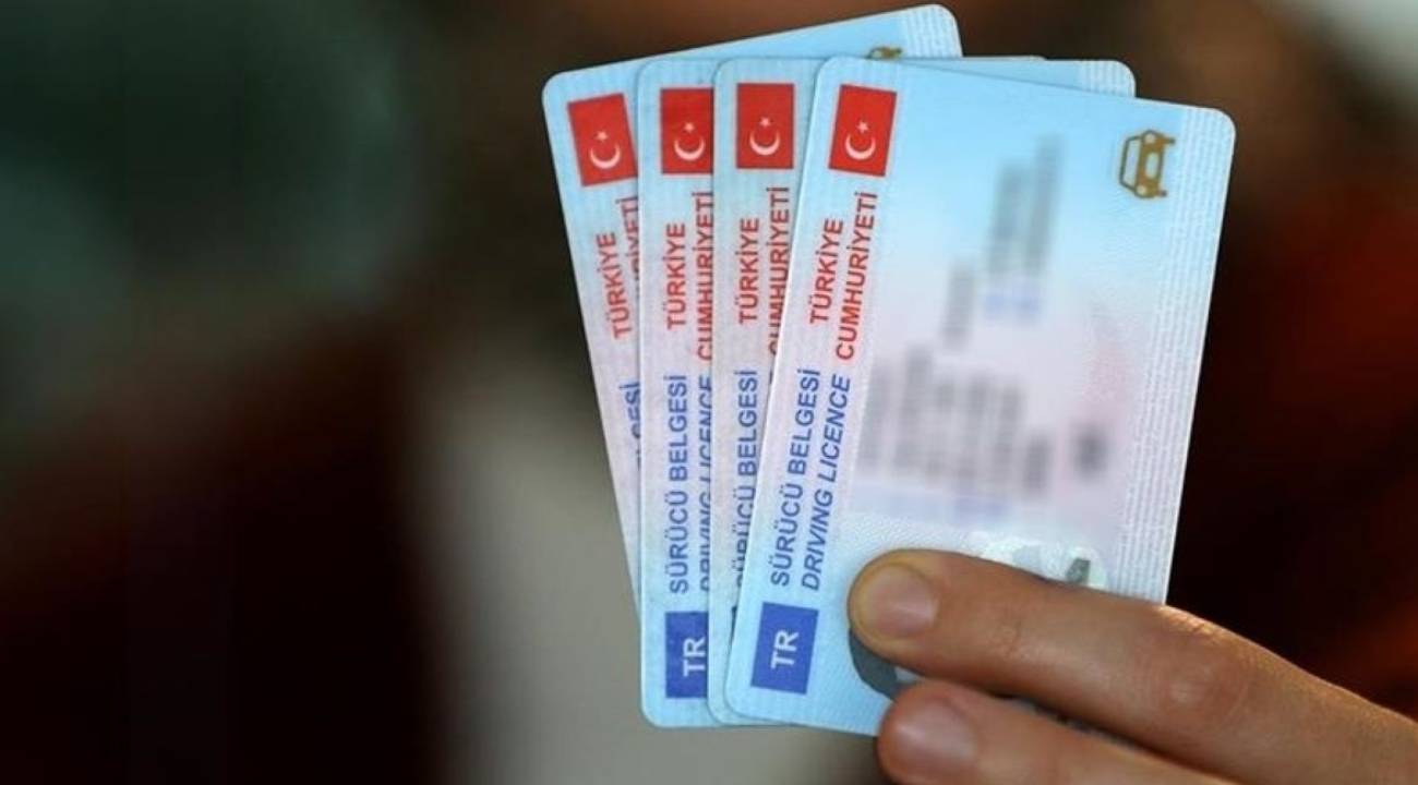 Eski ehliyeti olanlar dikkat! Son tarih 31 Aralık (Ehliyet yenileme ücreti 2024) 