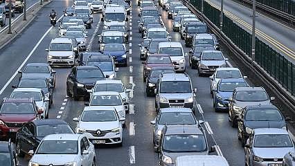 Trafiğe giren yeni araç sayısı açıklandı: Otomobil tercihinde öne çıkan marka 