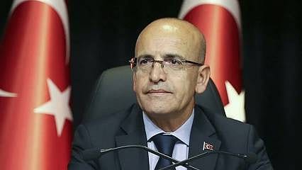 Şimşek: Piyasadan döviz almasak lira 30'un altına düşerdi