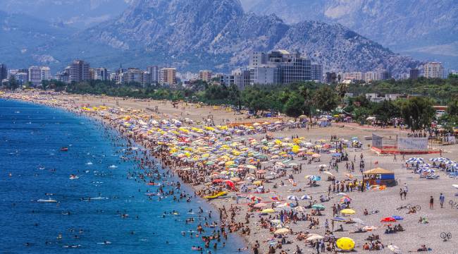 Türkiye’de 12 oteli bulunan Alman devi iflas etti, Antalyalı turizmciler alarm verdi