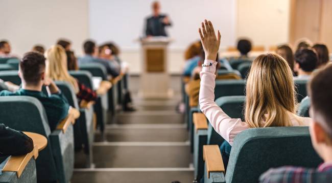 Yeni analiz: Hangi üniversite ve bölüm mezunları daha hızlı işe giriyor? 