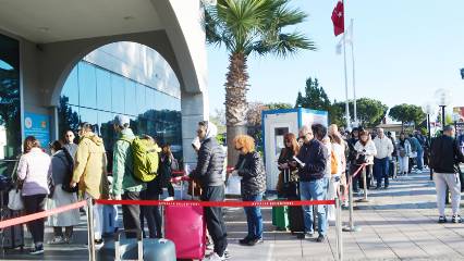 Turizmciler Yunan adalarına kapıda vizenin kaldırılmasını mı istiyor? TÜRSAB Başkanı'ndan açıklama 