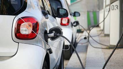 Dünyadaki elektrikli araç satışlarında rekor: Toplam satışın yarısından fazlası bir ülkede 