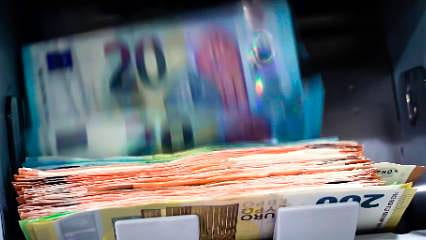 Euro Bölgesinde enflasyon beklentilerle paralel 