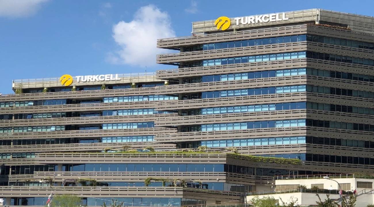 Turkcell bazı iştiraklerinin satışı için hisse devrini tamamladı