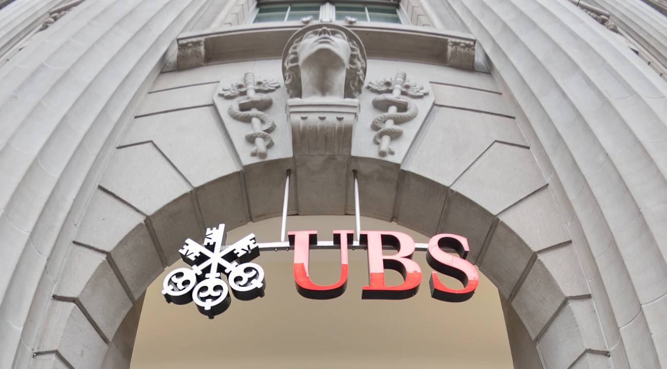 UBS, üçüncü çeyrekte beklenenin iki katı kâr açıkladı
