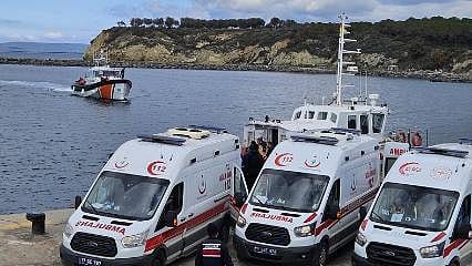 Çanakkale'de göçmen botu battı: 21 ölü