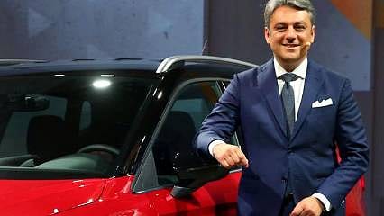 Renault Group CEO'su: Benzeri görülmemiş sayıda lansman yapacağız