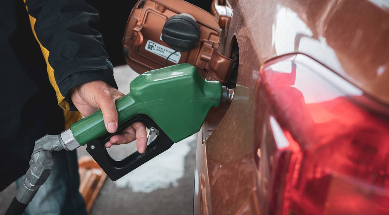 Benzine zam bekleniyor