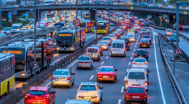 Son dakika: İstanbul’da taksi, servis ve toplu ulaşıma zam