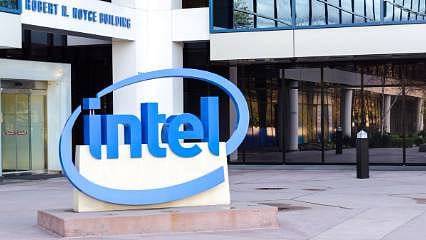 Geliri düşen Intel 15 bin çalışanını işten çıkaracak