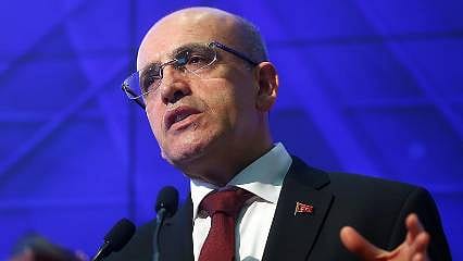 Bakan Şimşek'ten sanayi üretimindeki daralmaya ilişkin açıklama 