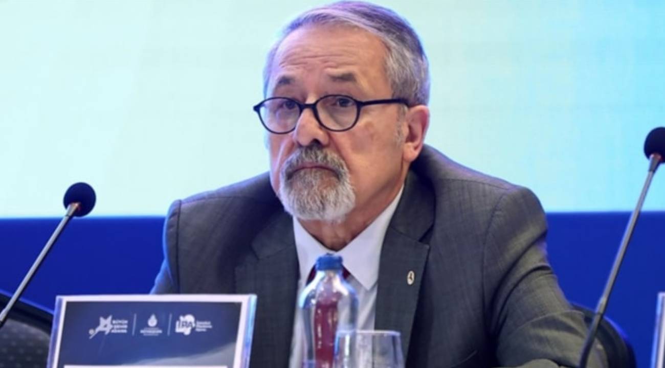 Adana peş peşe sallandı: Naci Görür 6 Şubat'ı işaret etti