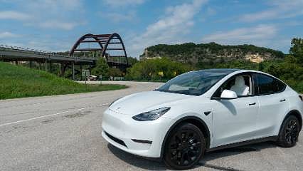 Tesla, Çin'den sonra 4 ülkede daha fiyatlarını düşürdü