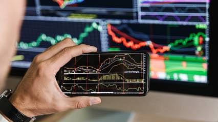 BIST 100'de bu hafta en çok artan/azalan 3 hisse, en değerli 3 şirket (12-16 Ağustos 2024) 
