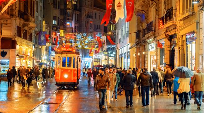 İstanbul'un nüfusu Cumhuriyet tarihinde 2. kez geriledi