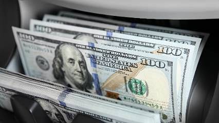 Dolar ve euroda günün ilk rakamları