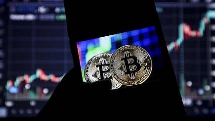Kripto para dolandırıcılarına darbe... 166 milyon TL'ye el konuldu 