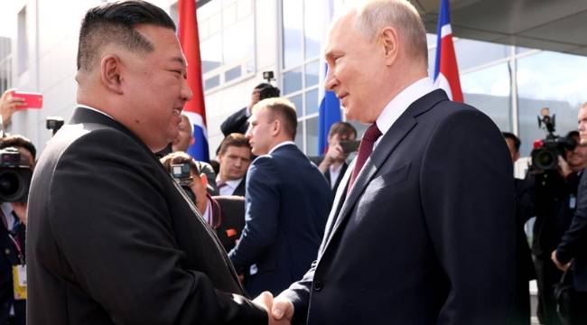 Putin, Kuzey Kore lideri Kim'e Rus yapımı otomobil hediye etti