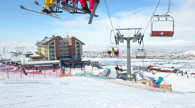 Kış turizminde kar hareketliliği başladı: Peki kayak merkezlerinde tatilin maliyeti ne? 