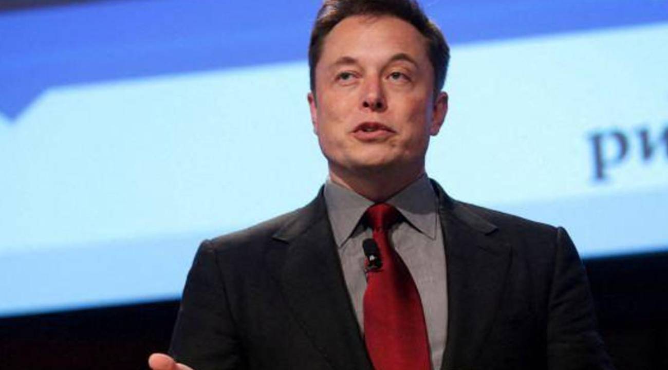 Elon Musk, insansı robot planını duyurdu 